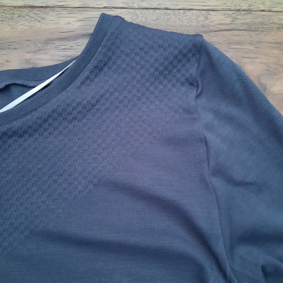 Kari Traa Athletic Long Sleeve Textured Seamless Top Baselayer - Picture 3 of 16
